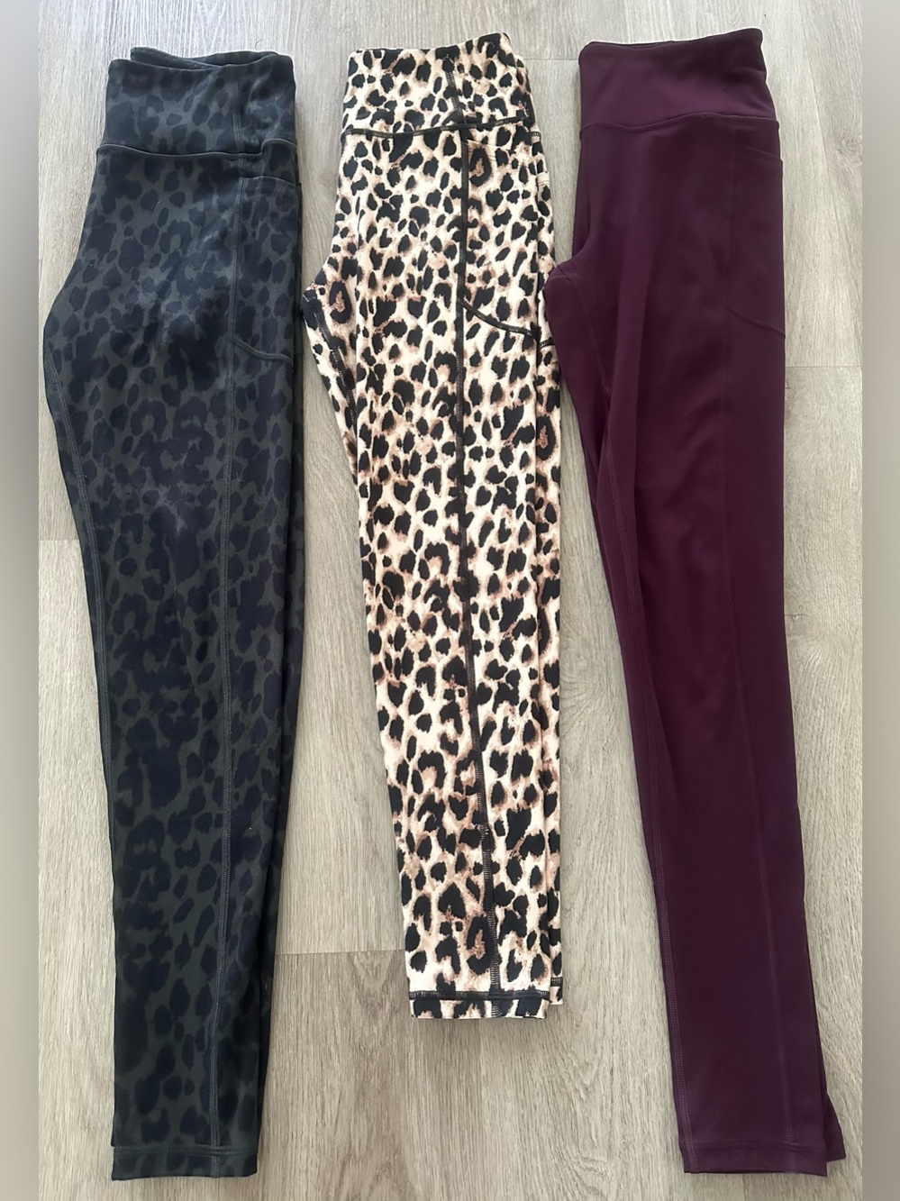 Women’s 3 Victoria’s Secret Leggings Size 8 Medium Leopard Print/Solid Burgundy - Picture 2 of 14
